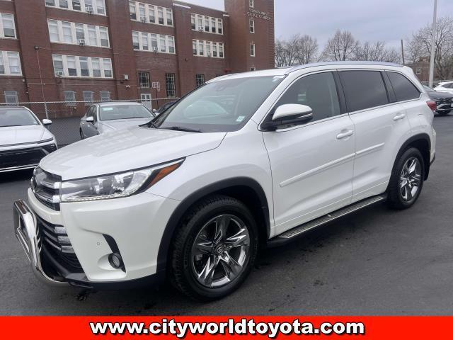 used 2018 Toyota Highlander car, priced at $27,490