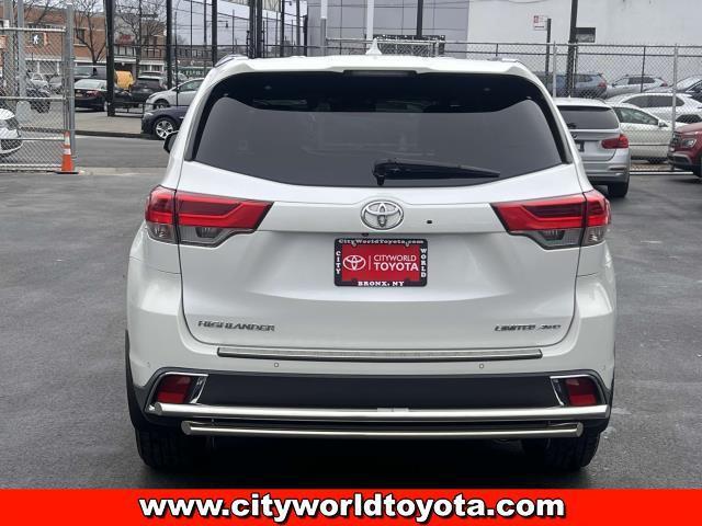 used 2018 Toyota Highlander car, priced at $27,490