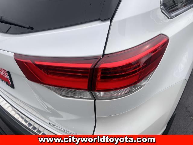 used 2018 Toyota Highlander car, priced at $27,490