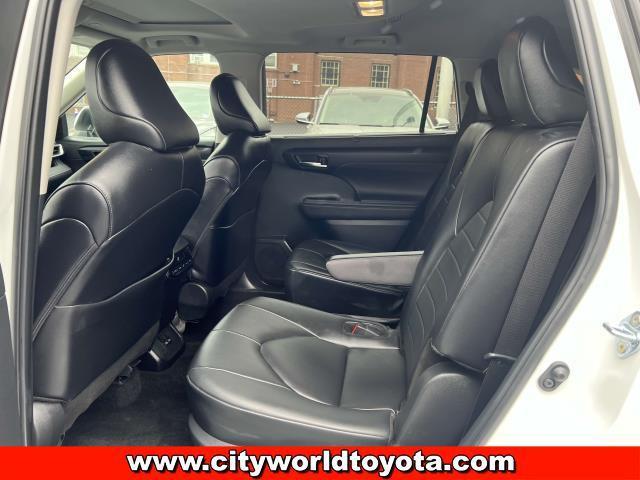 used 2024 Toyota Highlander car, priced at $43,990