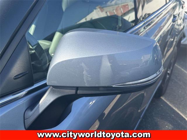 used 2021 Toyota Highlander car, priced at $34,190