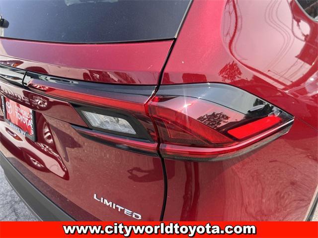 used 2025 Toyota Grand Highlander car, priced at $60,890