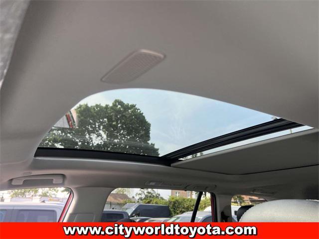 used 2025 Toyota Grand Highlander car, priced at $60,890