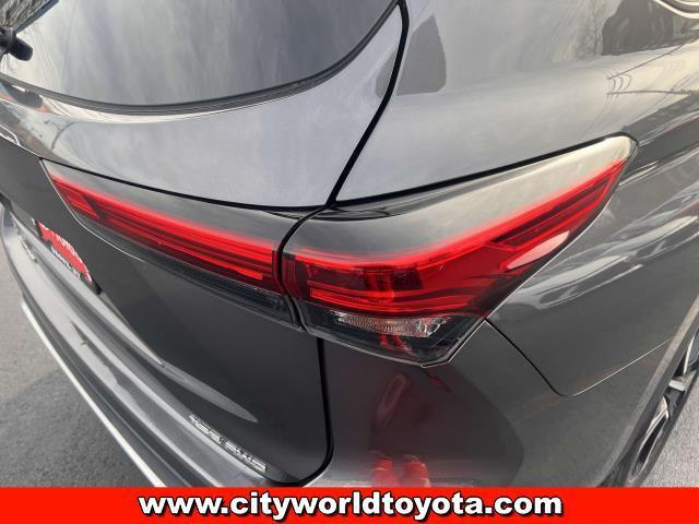 used 2021 Toyota Highlander car, priced at $34,490