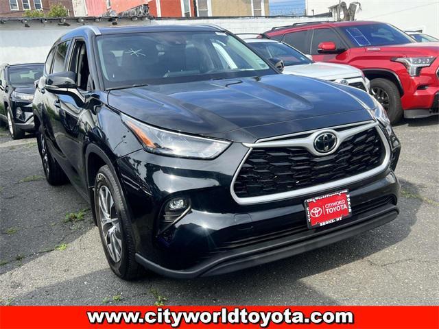 used 2024 Toyota Highlander car, priced at $43,690