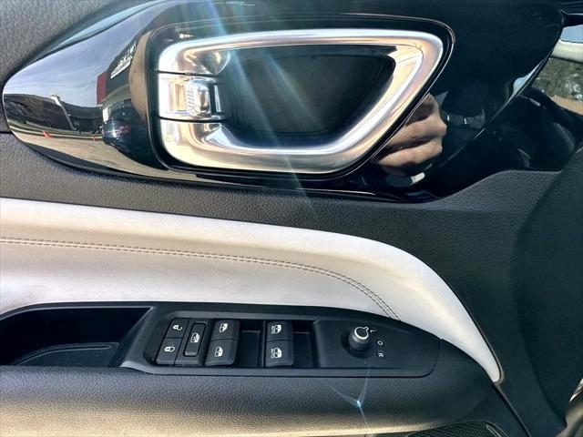 used 2022 Jeep Compass car, priced at $22,076