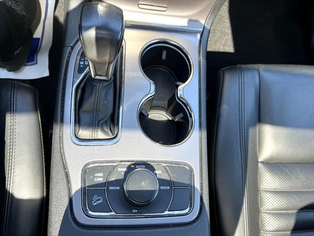 used 2021 Jeep Grand Cherokee car, priced at $31,404