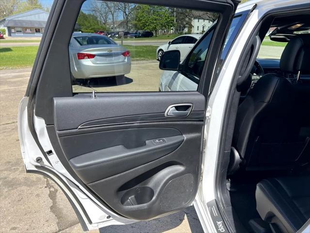 used 2021 Jeep Grand Cherokee car, priced at $31,404