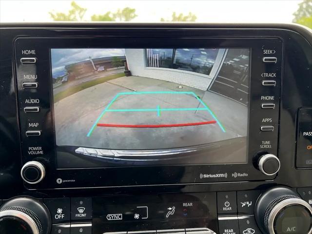 used 2020 Toyota Highlander car, priced at $27,400
