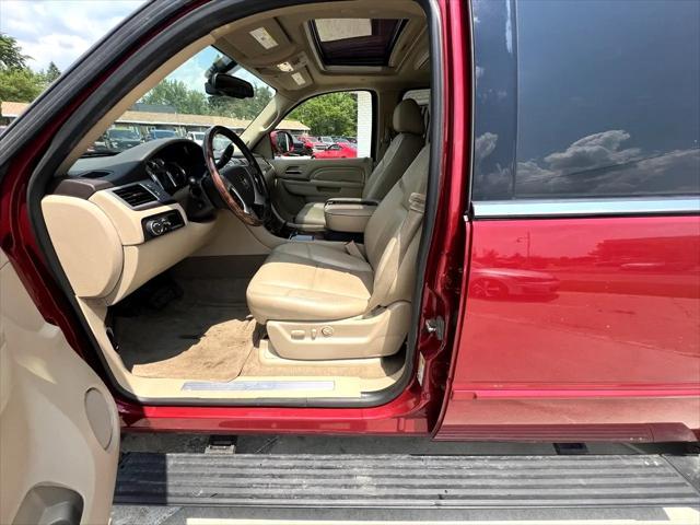 used 2014 Cadillac Escalade ESV car, priced at $13,879