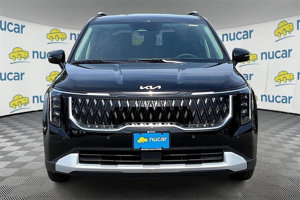 new 2025 Kia Carnival car, priced at $38,627