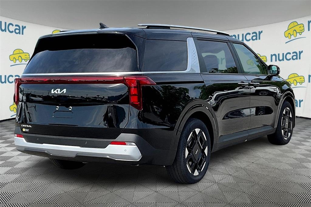 new 2025 Kia Carnival car, priced at $38,627
