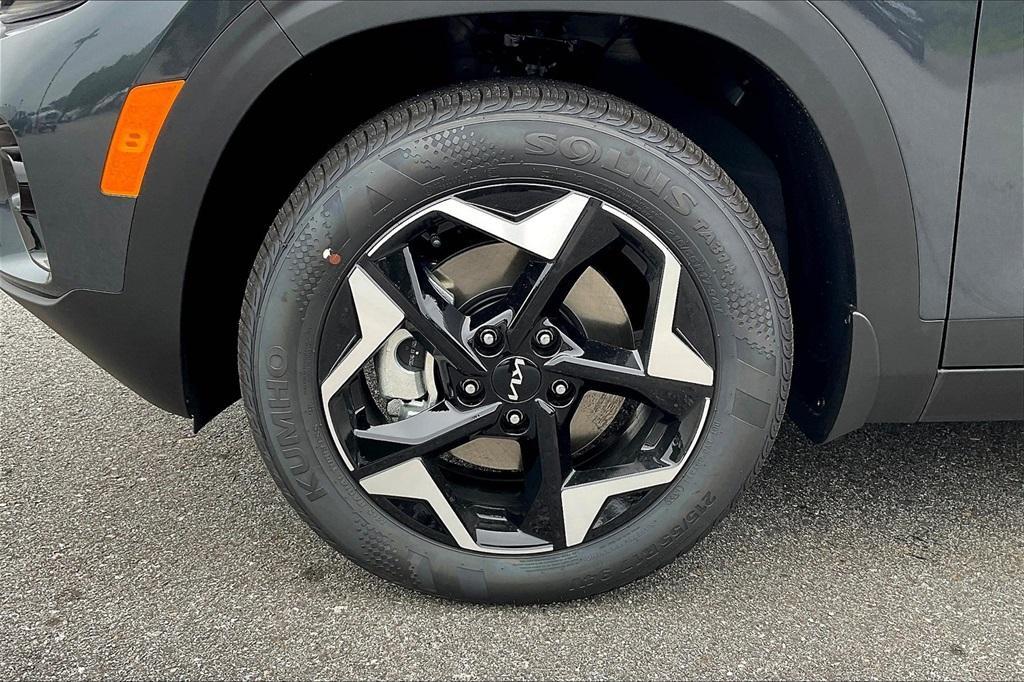new 2025 Kia Seltos car, priced at $26,268