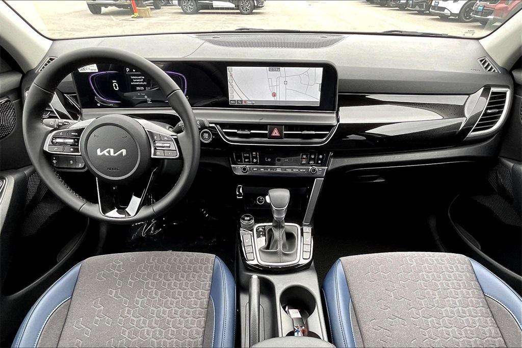 new 2025 Kia Seltos car, priced at $26,268