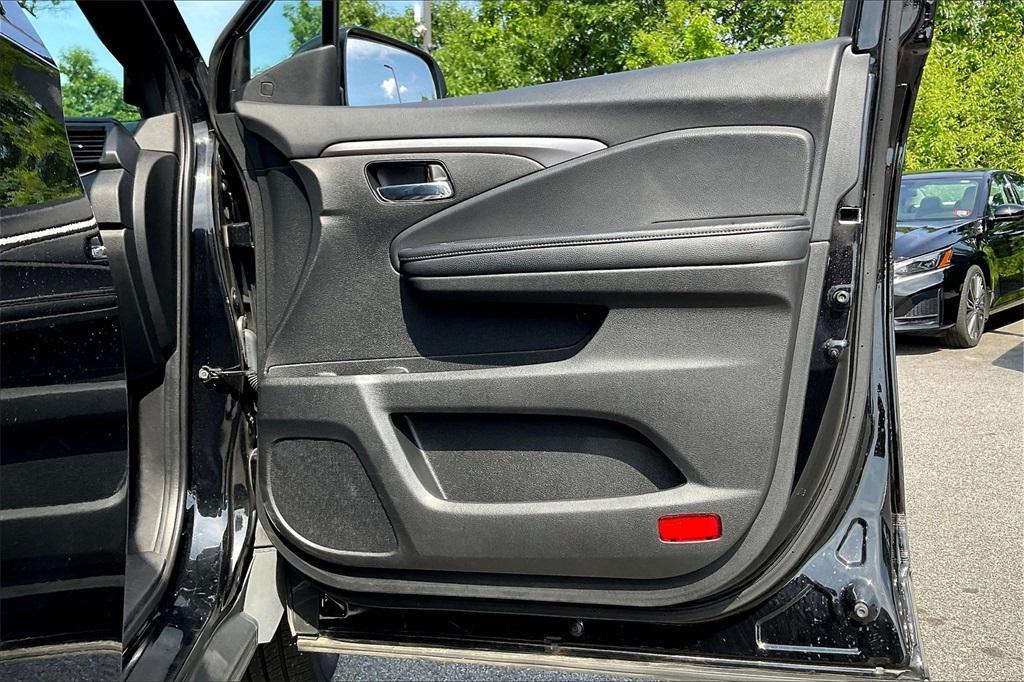 used 2021 Honda Passport car, priced at $27,323