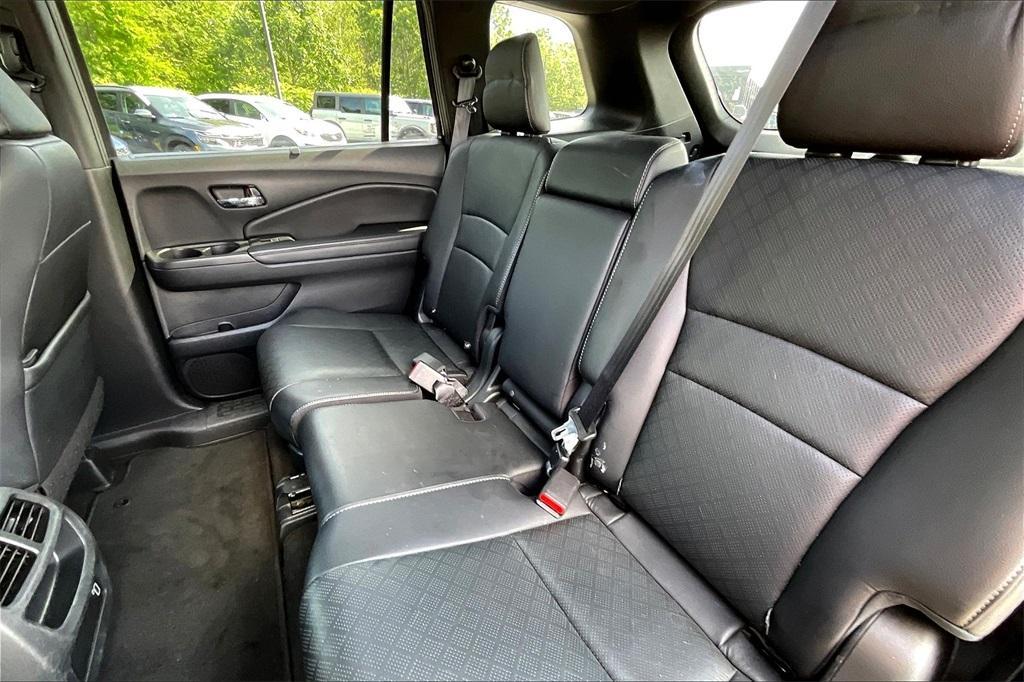 used 2021 Honda Passport car, priced at $27,323