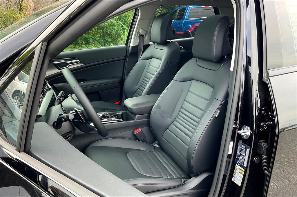 new 2025 Kia Sportage Hybrid car, priced at $37,910