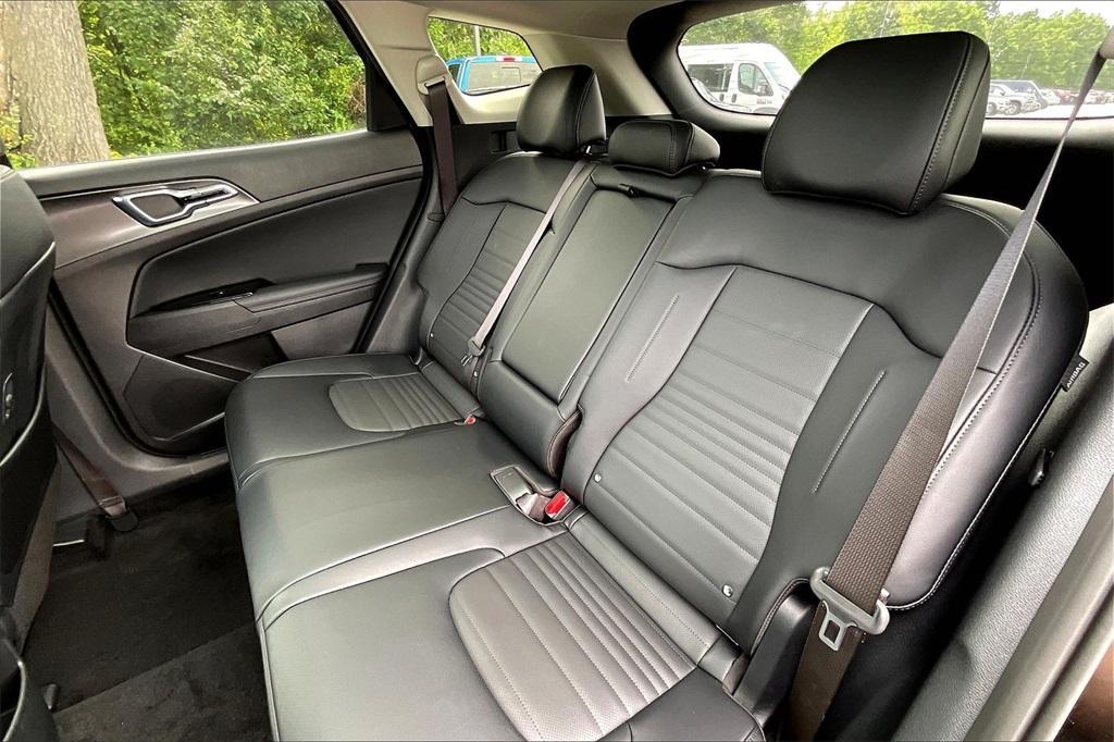 new 2025 Kia Sportage Hybrid car, priced at $37,910