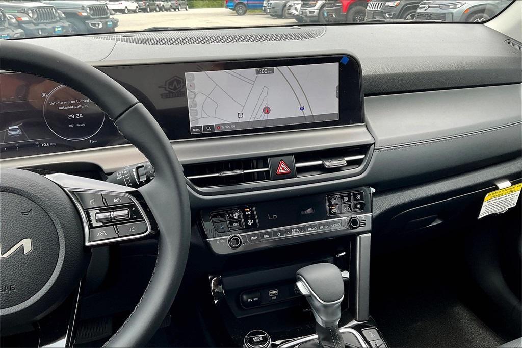 new 2025 Kia Seltos car, priced at $28,561