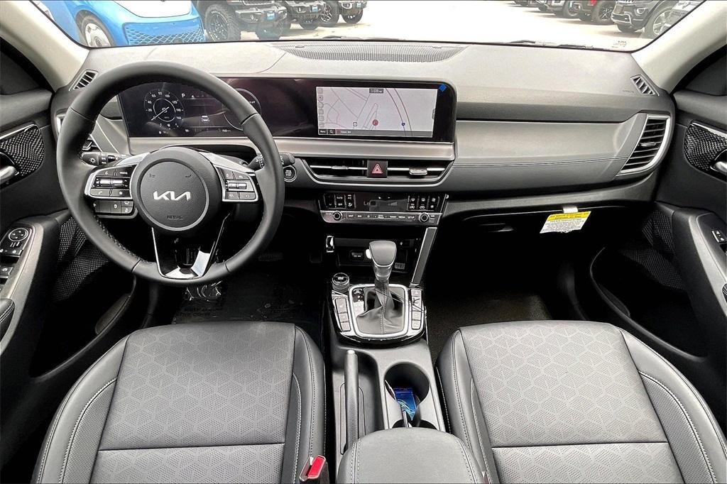 new 2025 Kia Seltos car, priced at $28,561