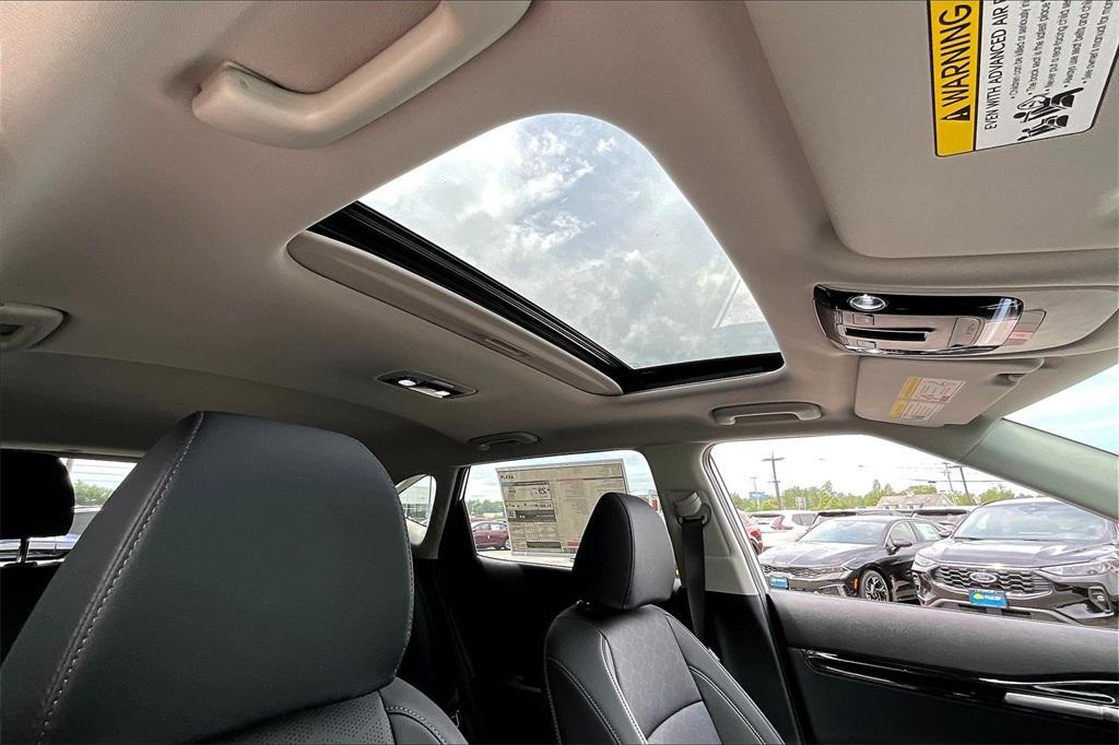 new 2025 Kia Seltos car, priced at $28,561