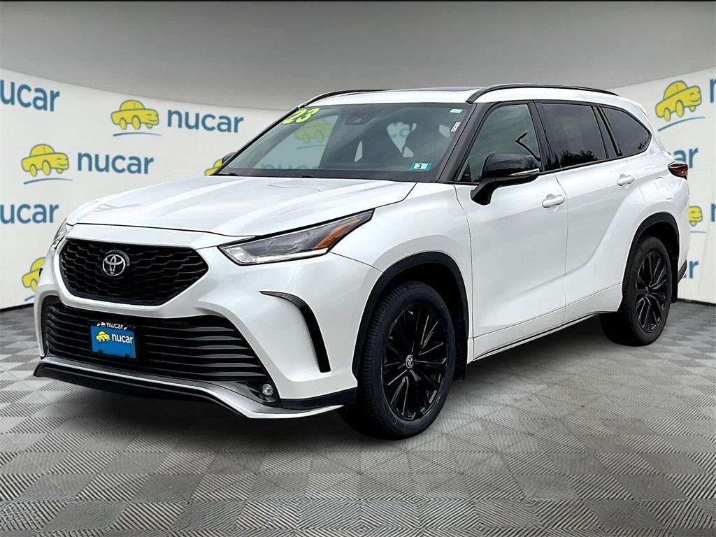 used 2023 Toyota Highlander car, priced at $39,223