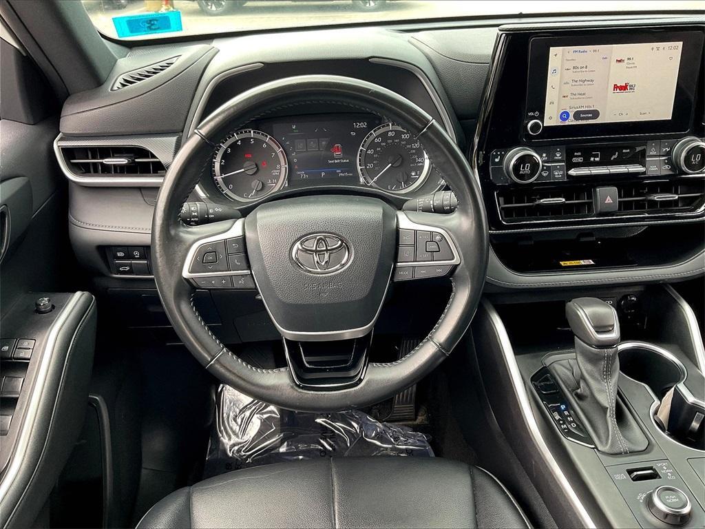 used 2023 Toyota Highlander car, priced at $39,223