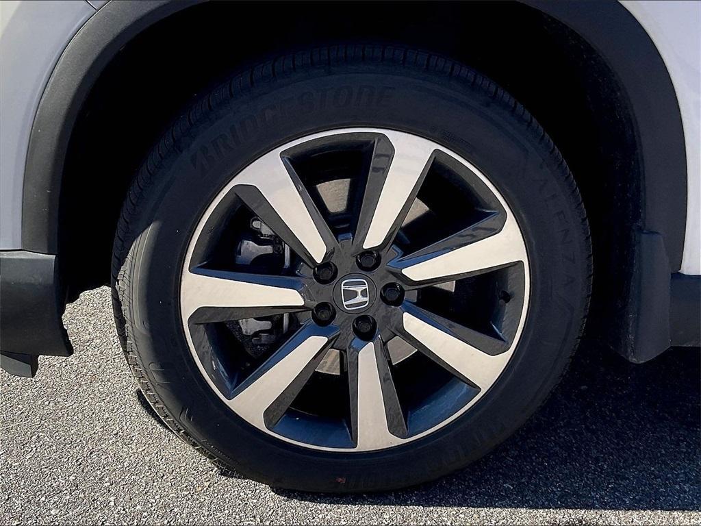 used 2025 Honda Pilot car, priced at $42,777