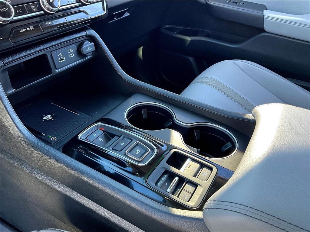 used 2025 Honda Pilot car, priced at $42,777