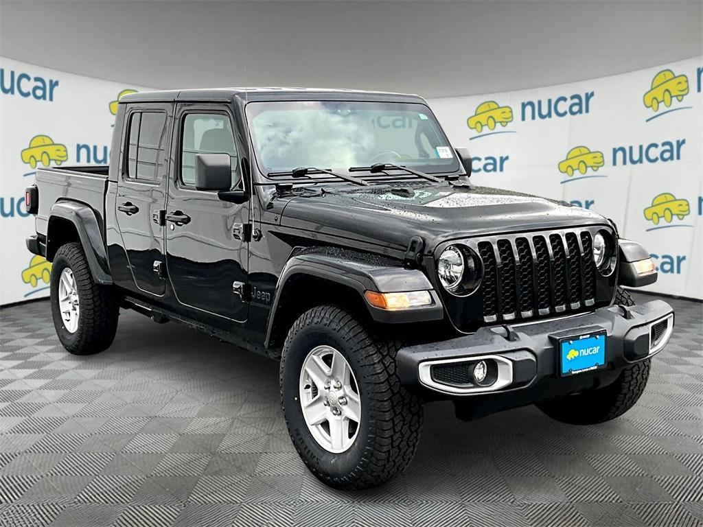 used 2022 Jeep Gladiator car, priced at $32,643