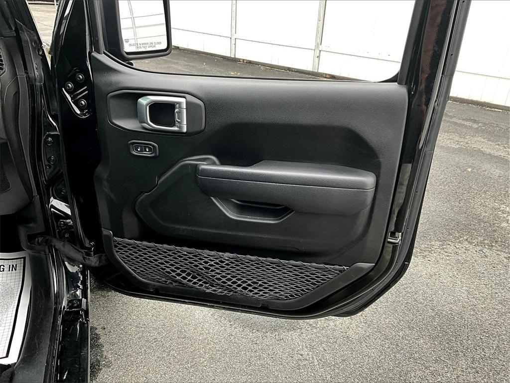 used 2022 Jeep Gladiator car, priced at $32,643