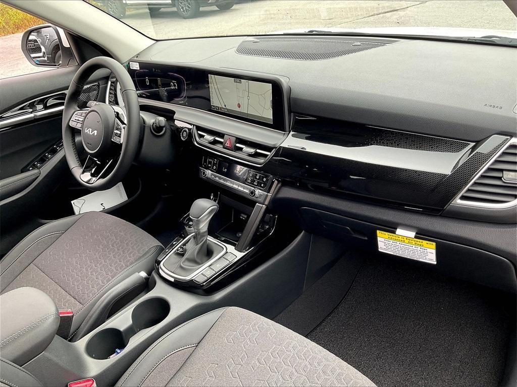 new 2026 Kia Seltos car, priced at $27,332