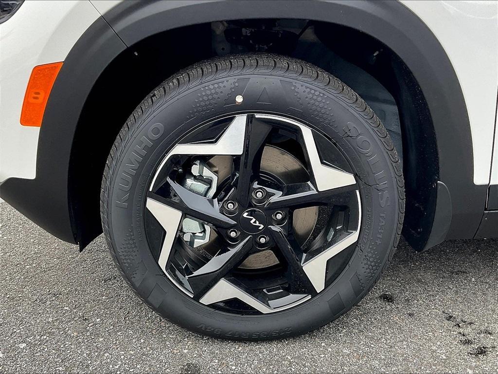 new 2026 Kia Seltos car, priced at $27,332