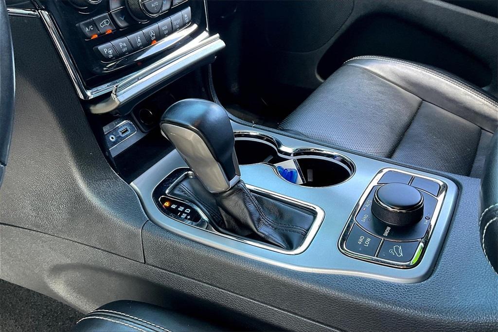 used 2021 Jeep Grand Cherokee car, priced at $29,997