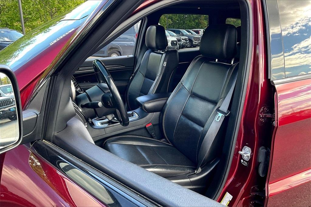 used 2021 Jeep Grand Cherokee car, priced at $29,997