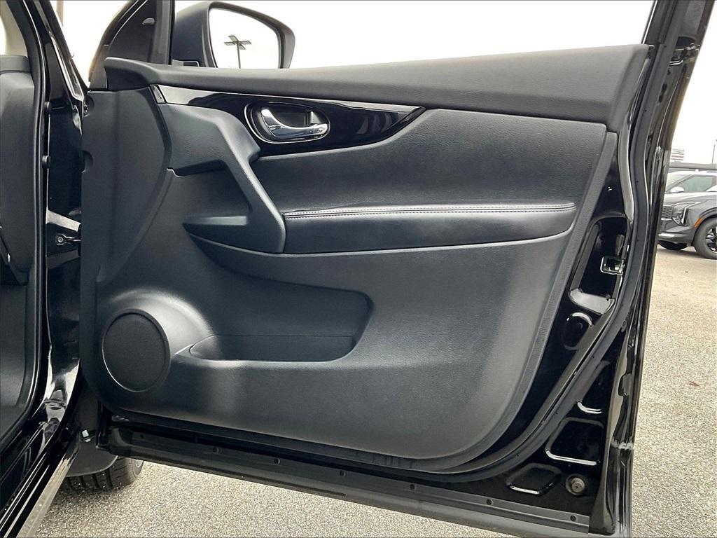 used 2022 Nissan Rogue Sport car, priced at $21,323