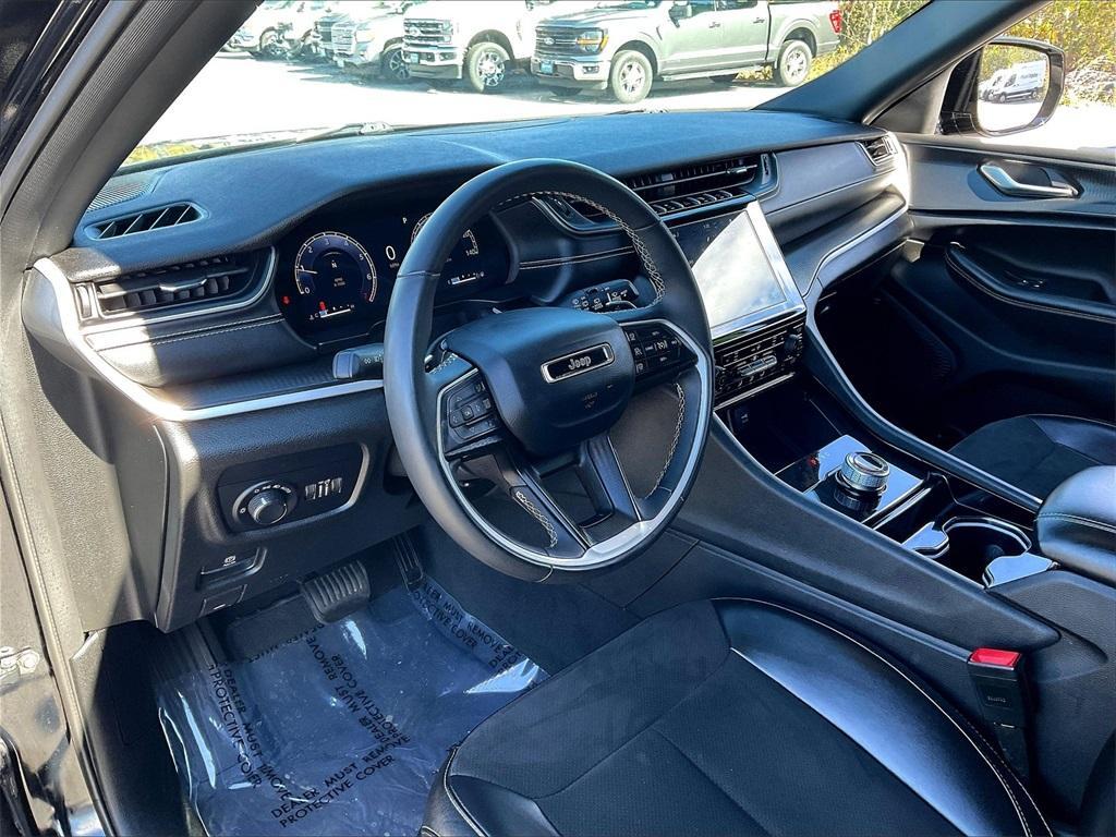 used 2023 Jeep Grand Cherokee car, priced at $27,567