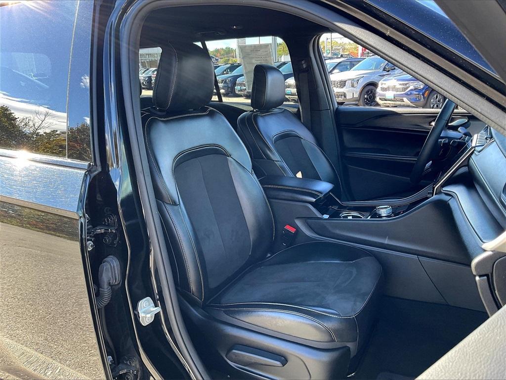 used 2023 Jeep Grand Cherokee car, priced at $27,567