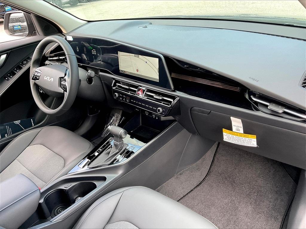 new 2025 Kia Niro car, priced at $28,302