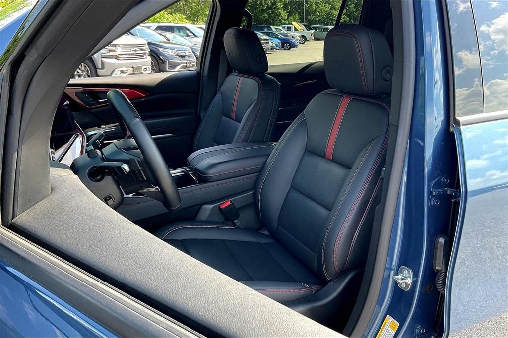 used 2024 Chevrolet Traverse car, priced at $52,887
