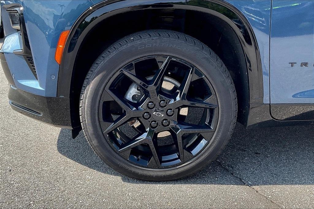 used 2024 Chevrolet Traverse car, priced at $52,887