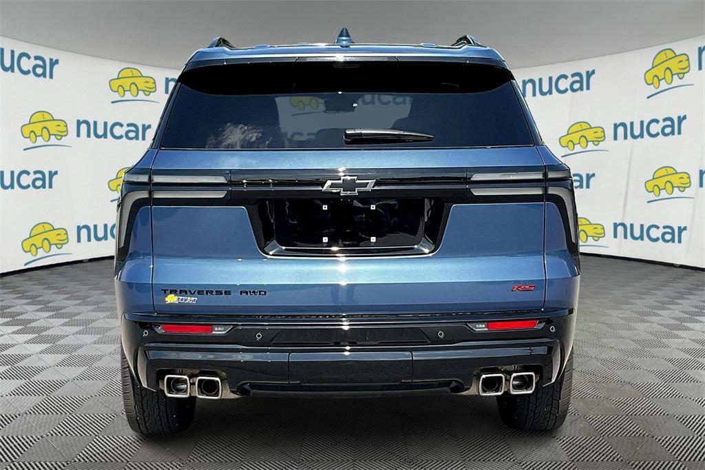 used 2024 Chevrolet Traverse car, priced at $52,887