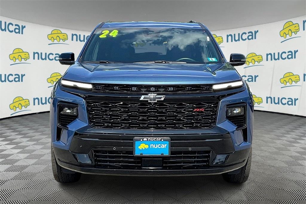 used 2024 Chevrolet Traverse car, priced at $52,887