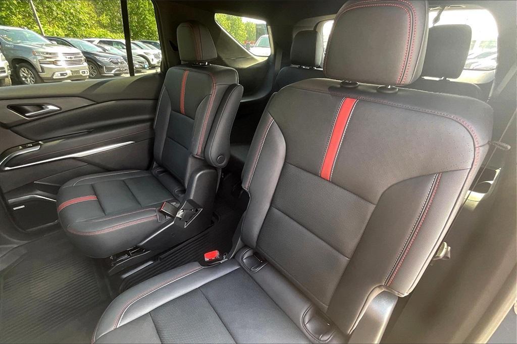 used 2024 Chevrolet Traverse car, priced at $52,887