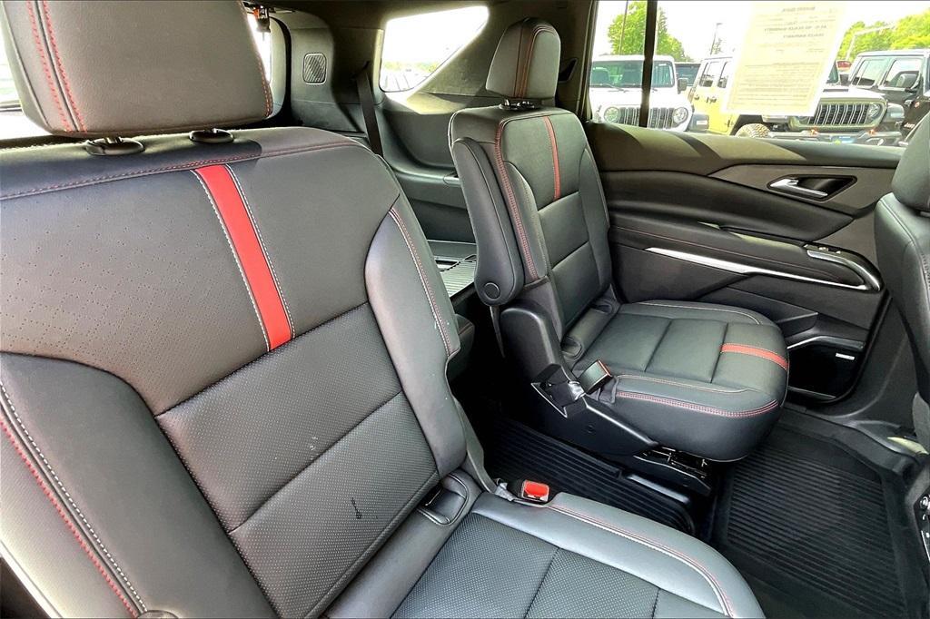 used 2024 Chevrolet Traverse car, priced at $52,887