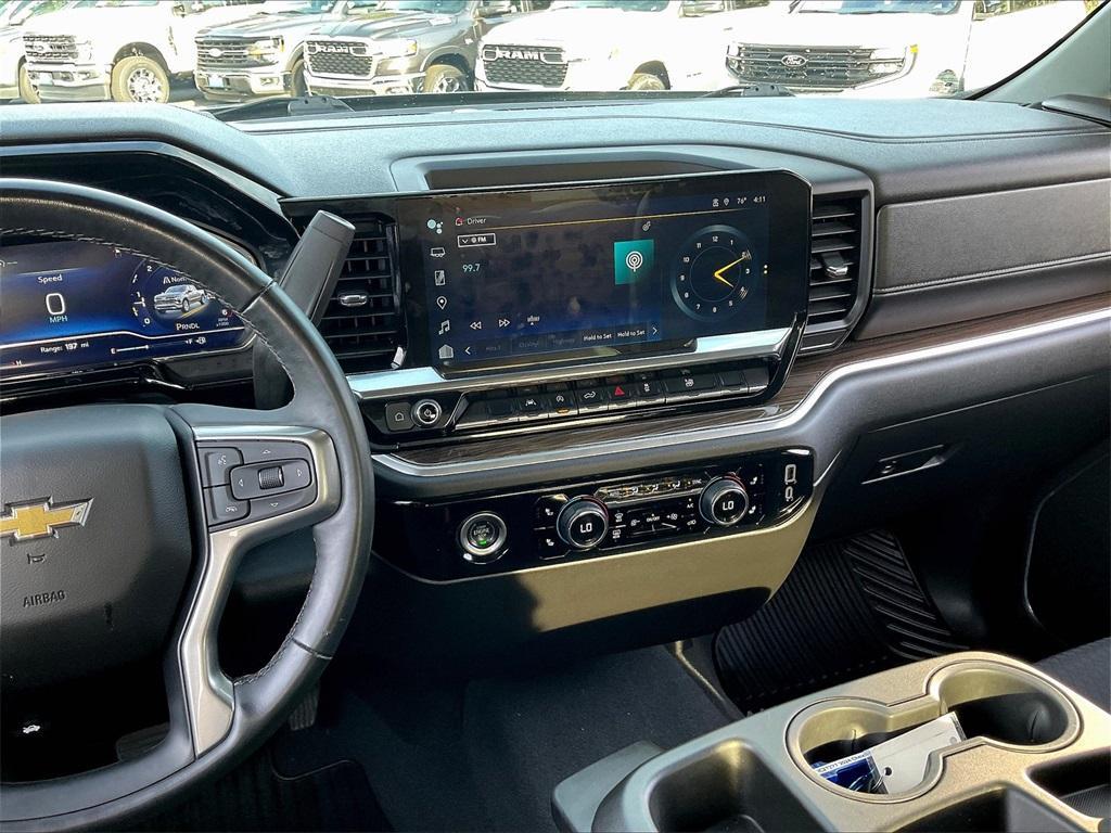 used 2024 Chevrolet Silverado 1500 car, priced at $38,997