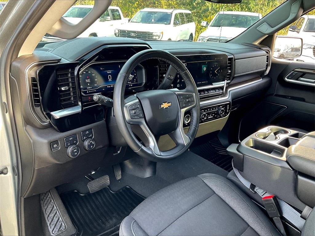 used 2024 Chevrolet Silverado 1500 car, priced at $38,997