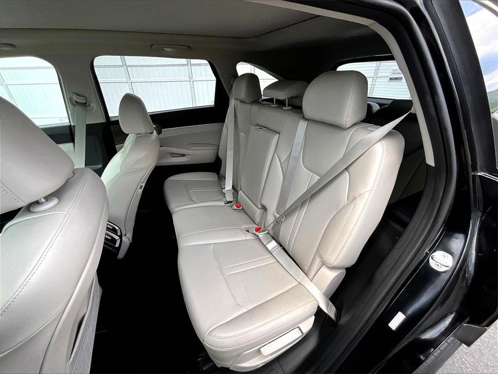 used 2022 Kia Sorento car, priced at $28,844