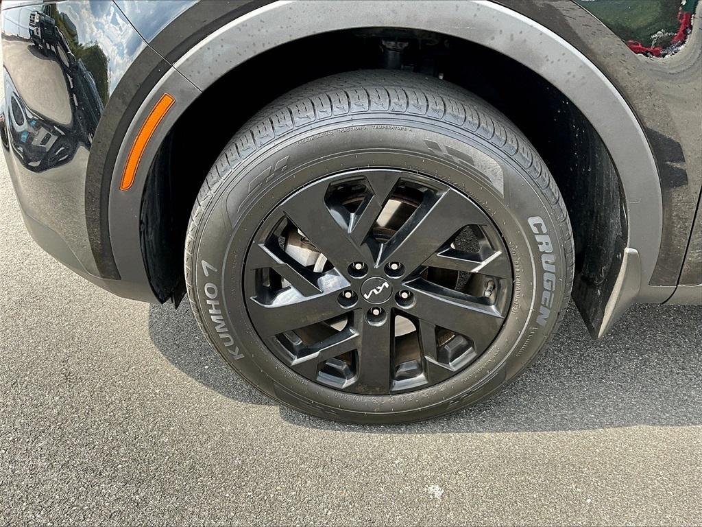 used 2022 Kia Sorento car, priced at $28,844