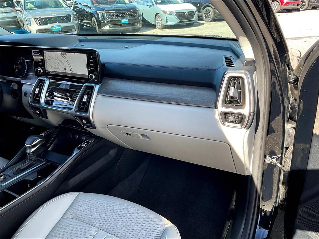 used 2022 Kia Sorento car, priced at $27,323